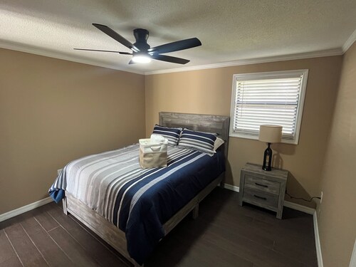 Charming and Peaceful 4-bedroom pool house