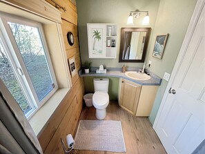 Bathroom - Moose Meadow Cabin in secluded area close to town! (Wasilla)