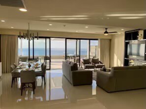 Interior - Spectacular CABO OceanFront PH-Lux Panorama-3Bd/4b (San José del Cabo)