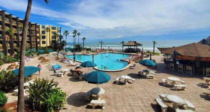 NEWLY updated • Hawaiian Inn • Beach access