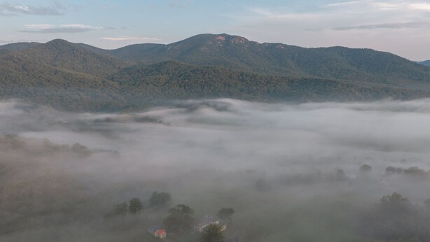 Unclassified image, 1 of 78, button - Old Rag Overlook With Hot Tub, Patios, Game Room (Etlan)