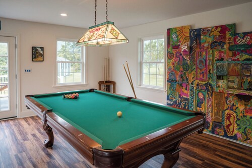 Sleeps 18, Old Rag Views, Hot Tub, Game Room