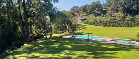 3 piscine all'aperto