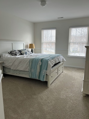 Unclassified image, 2 of 9, button - Marvelous 3-bedroom house with AC in charming Stevensville (Stevensville)