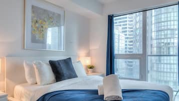Luxe appartement, 2 slaapkamers, niet-roken, 2 badkamers | Verduisterende gordijnen, een strijkplank/strijkijzer, gratis wifi