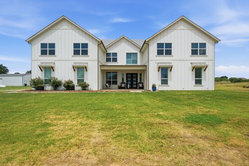 Luxury Wedding Retreat in Weatherford, TX