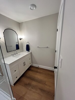 Unclassified image, 5 of 11, button - Private Country 2 Bedroom with Private Entrance & Full Kitchen (Plympton-Wyoming)