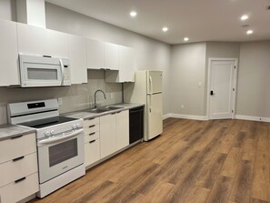 Unclassified image, 3 of 11, button - Private Country 2 Bedroom with Private Entrance & Full Kitchen (Plympton-Wyoming)