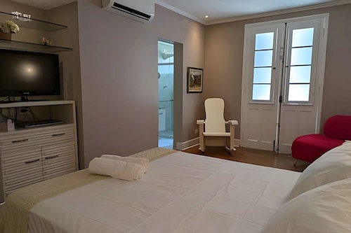 SHB - Casa na Praia Com 2 Vagas