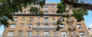 Unclassified image, 2 of 15, button - Celebrate NYE in San Francisco — Luxury 1BR Hotel Suite (San Francisco)