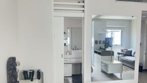 Room - QUALITY SUITES OSCAR FREIRE - 4 STARS - HOSPITAL Clinics and nearby avenue. PAULISTA (São Paulo)