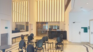Dining - QUALITY SUITES OSCAR FREIRE - 4 STARS - HOSPITAL Clinics and nearby avenue. PAULISTA (São Paulo)