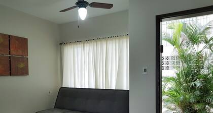 Complete House 100m from the Beach | 2 Bedrooms | Air Conditioning, Wi-Fi and BBQ