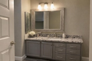 Bathroom - RIVER FRONT HOME w/ Private Dock (Needles)