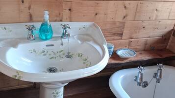 Towels, soap, toilet paper