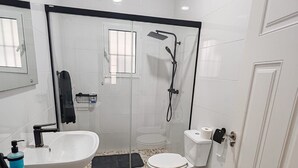 Bathroom - Vrbo Property (Posadas)