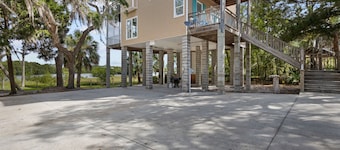 Crosswinds Cottage - Private Waterfront Escape Off The Runway + Golf Cart