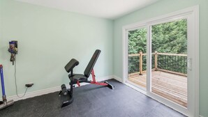 Fitness facility - Cozy Tiny Cottage Retreat | Near Georgian Bay (Tiny)