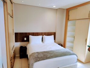 Unclassified image, 4 of 24, button - Perfect Room for Seaside Escapes of Mucuripe Beach – Spectacular Balcony Views! (Ceará)