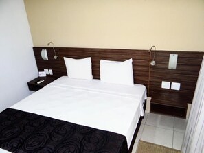 Unclassified image, 4 of 18, button - Tranquil Single Room Perfect for Family Travels - Enjoy Relaxing Strolls! (São João de Meriti)