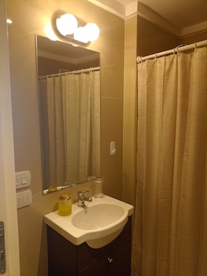 Bathroom - Vrbo Property (Buenos Aires)