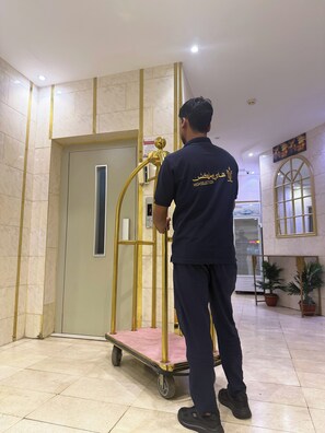 Ảnh chưa phân loại, 4 trong số 41 ảnh, nút