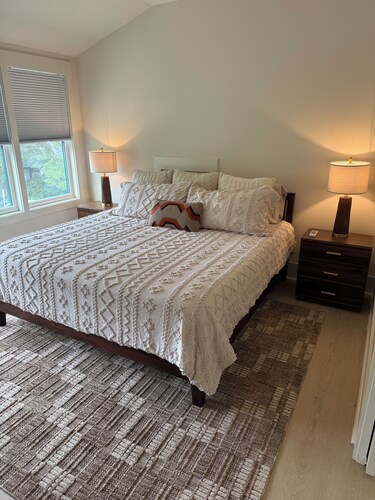Walkable-Stylish-BRAND NEW!