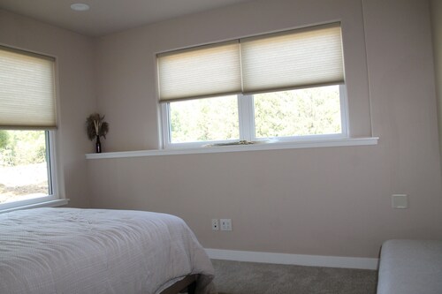 Enjoyable 5-bedroom house in welcoming Wellman