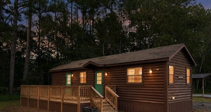 Big Oak Cabin · Private Campground + Dog Park