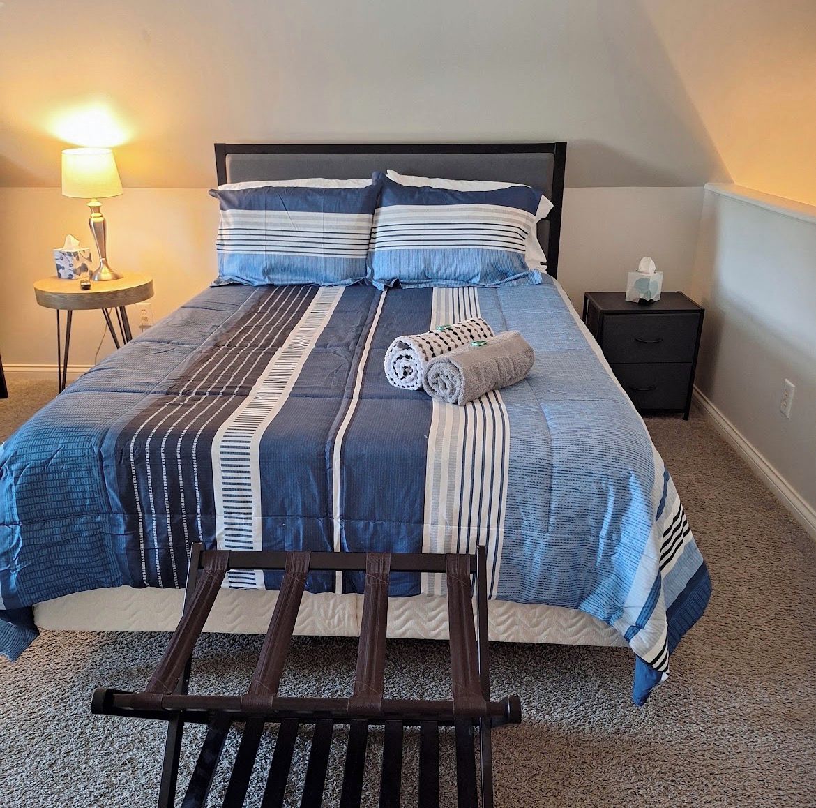 Iron/ironing board, WiFi (free), bed sheets