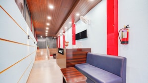Ảnh chưa phân loại, 2 trong số 28 ảnh, nút