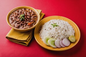Ảnh chưa phân loại, 3 trong số 24 ảnh, nút