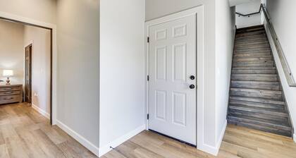 Brand-New Build! Walkable Kremmling Retreat