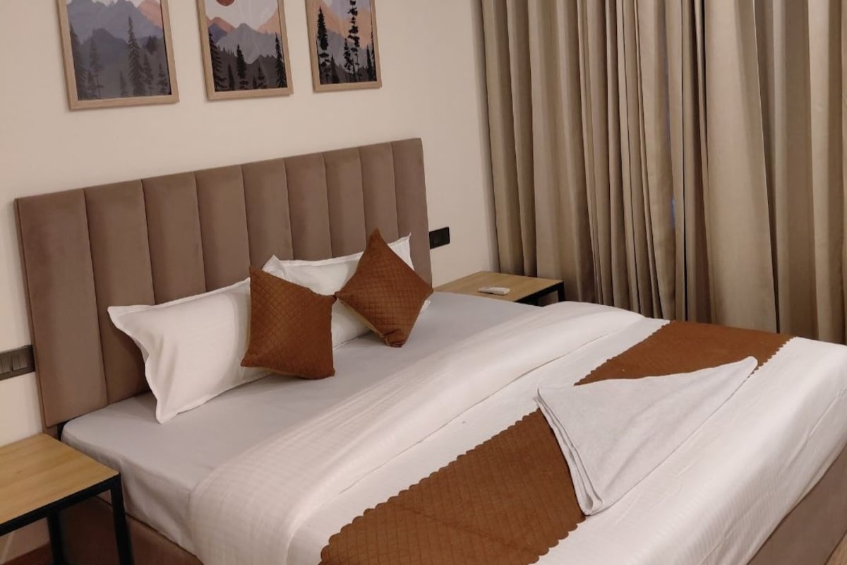 Luxury Double Room, Balcony, Mountain View
