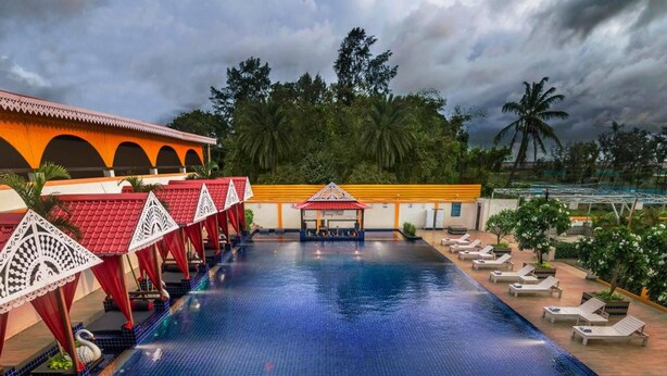 Pool - Viceroy Beach & Spa Resort (Kanthi)