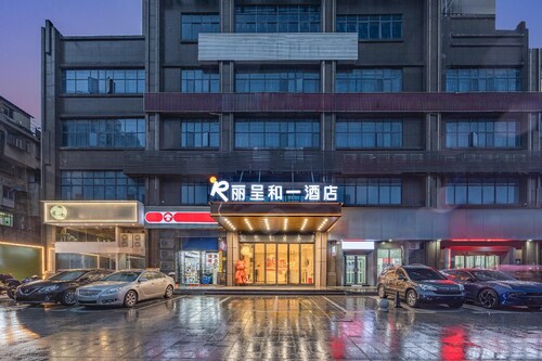 City Convenient Hotel