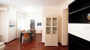 Ảnh chưa phân loại, 3 trong số 38 ảnh, nút