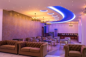 Dining - ARI Grand Hotel (Dhangethi)