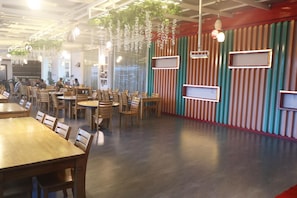 Ảnh chưa phân loại, 3 trong số 23 ảnh, nút