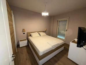 Room - Sea View Beachfront Apartment Balcony WiFi Durres Vista Mare Spiaggia (Durrës)