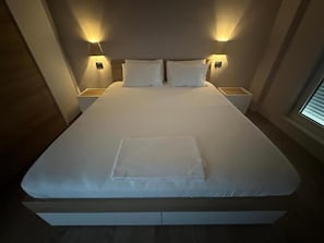 Room - Sea View Beachfront Apartment Balcony WiFi Durres Vista Mare Spiaggia (Durrës)
