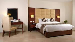 Room - Faletti's Express - Shimla Hill (Lahore)