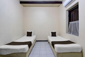 Unclassified image, 5 of 29, button - Hotel O Near Kampung Batik Kauman Formerly Chakra Homestay (Surakarta)