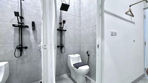Bathroom - Escotel Arah Timur (Jakarta)