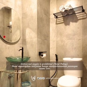 Bathroom - The Safiina Point Syariah Hotel (Cileungsi)