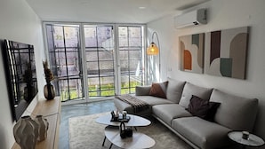 Living area - New designer apartment in Lisbon’s vibrant Marvila, the city’s creative hub (Lisboa)