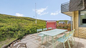 Outdoor dining - Vrbo Property (Sylt)