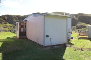 Exterior - Escape to a peaceful rural retreat on Coast Road, Akitio awaits for you (Pongaroa)