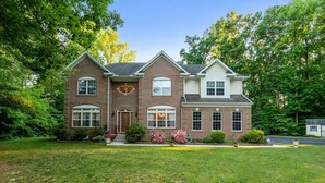 Exterior - Private 5BR Estate with Hot Tub, Pool & Movie Room (Hughesville)