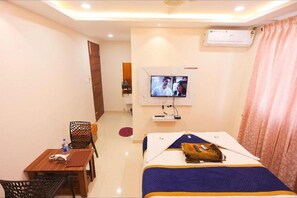 Room - S V GRAND INN (Bengaluru)